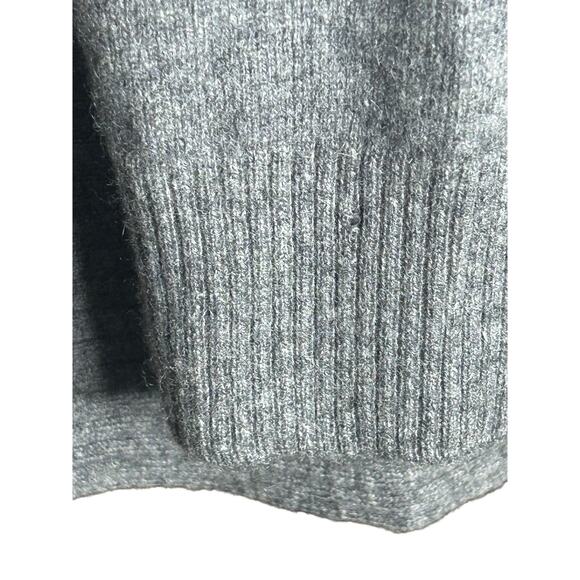 Neiman Marcus Cashmere Gray Cardigan Fox fur women's size Medium NWT - Picture 8 of 11